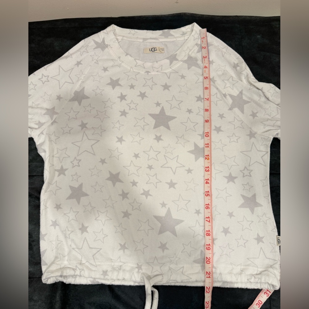 🔥UGG White Star-Print Lightweight Crewneck Pullover Size S EUC🔥 - Picture 3 of 6